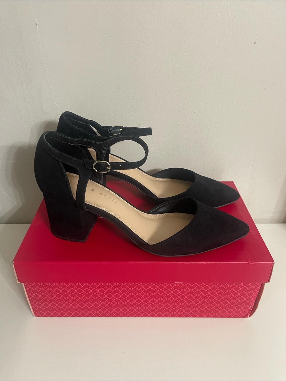 Kelly & Katie Black Suede Ankle-Strap Block Heels Size 9